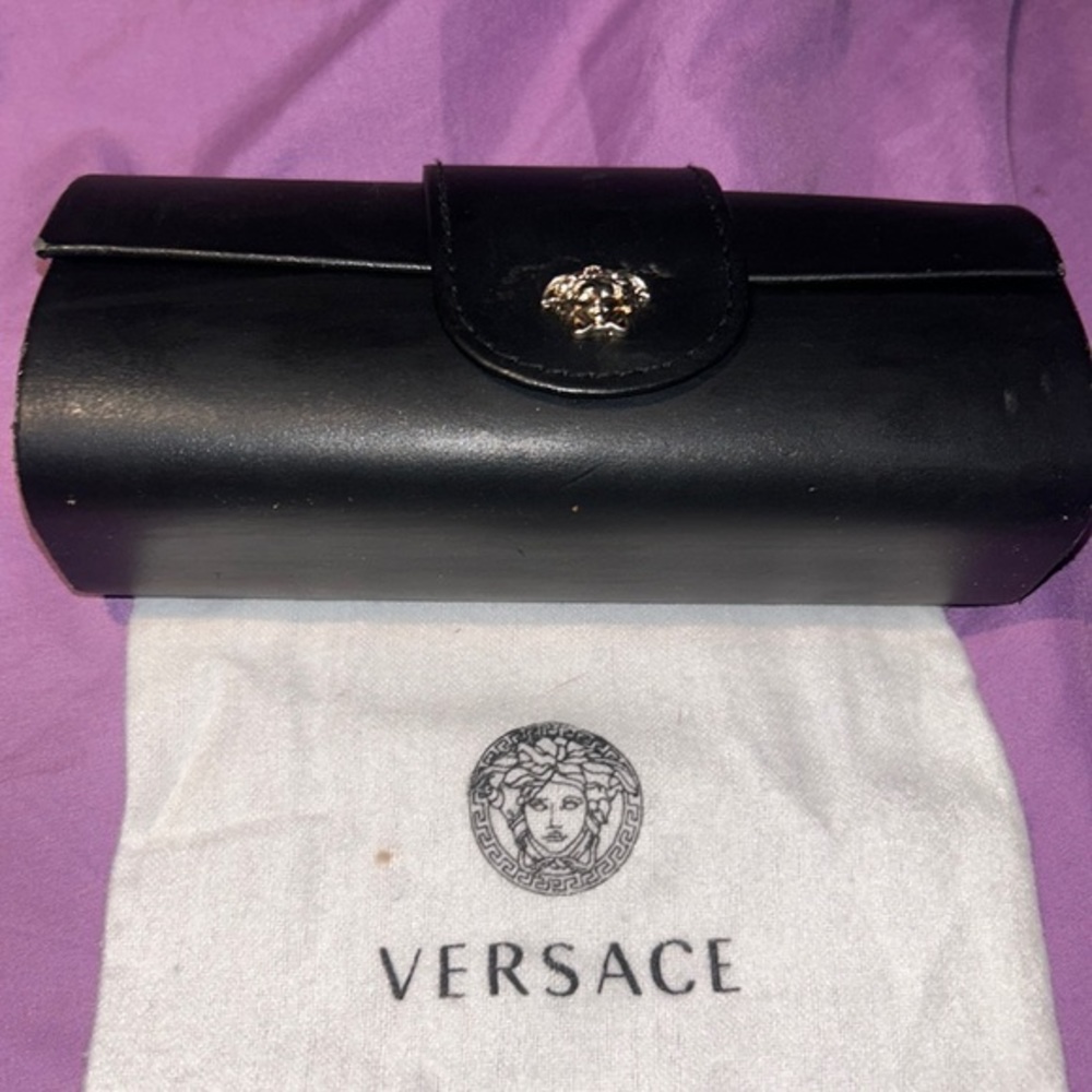 Vintage Italian made in Italy Versace Glasses case minors signs of use Flip Top
